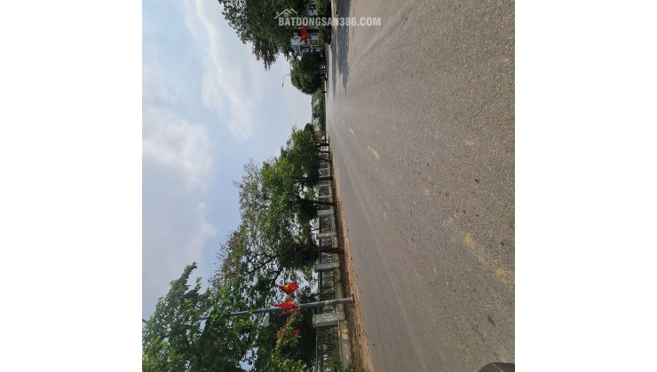 Chủ bán gấp nhà 111m2 Đông Dư, Gia Lâm. Sổ đỏ SẴN GIAO DỊCH. Chỉ 11.x tỷ. LH: 0989894845